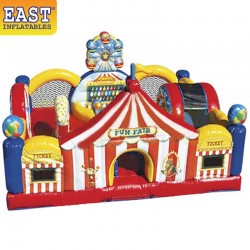 Curso De Obstáculo Do Playland Do Carnaval