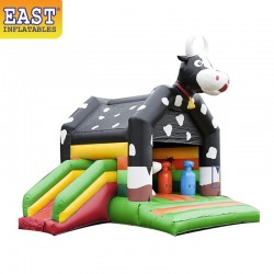 Castelo Bouncy Inflável Da Vaca Com Tobogã Castelo Bouncy Inflável Da Vaca Com Tobogã
