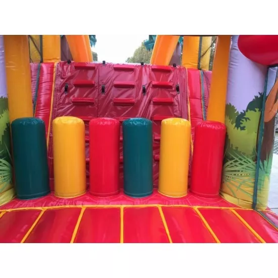 Curso De Obstáculo Inflável Da Selva