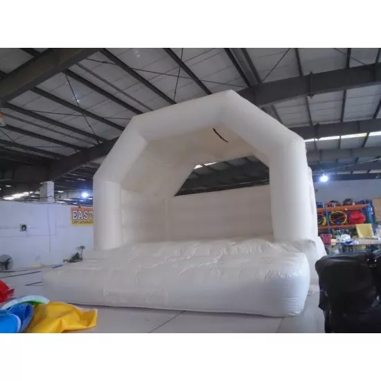 Castelo Bouncy Do Casamento Branco Castelo Bouncy Do Casamento Branco