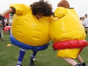 Os Trajes de Sumô Infláveis: O Segredo por Trás da Diversão! Os Trajes de Sumô Infláveis: O Segredo por Trás da Diversão!